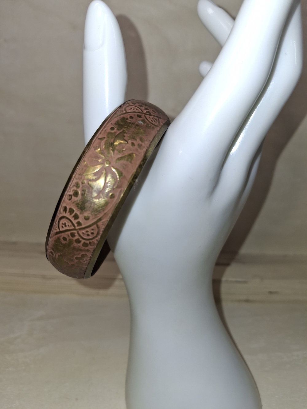 Vintage Floral Engraved Copper Bangle Bracelet and Brass Toned Or Better